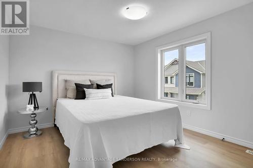 123 - 93 Stonefield Lane, Middlesex Centre (Ilderton), ON - Indoor Photo Showing Bedroom