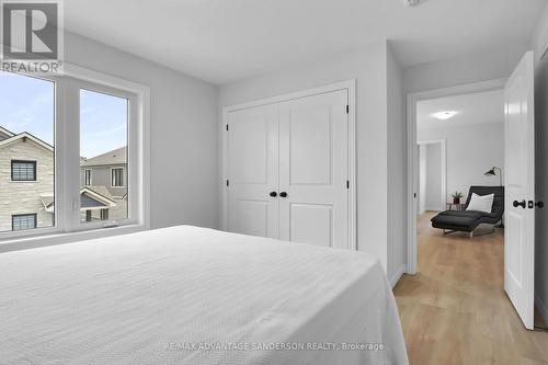 123 - 93 Stonefield Lane, Middlesex Centre (Ilderton), ON - Indoor Photo Showing Bedroom