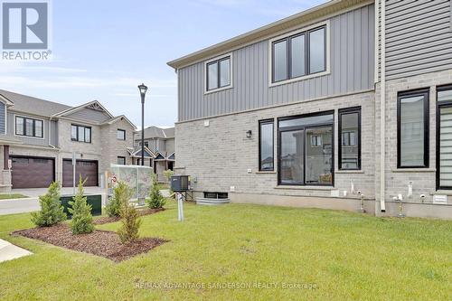 123 - 93 Stonefield Lane, Middlesex Centre (Ilderton), ON - Outdoor