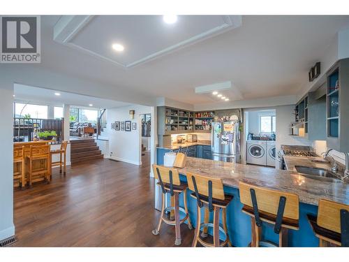 6521 Bellevue Drive, Oliver, BC - Indoor Photo Showing Dining Room