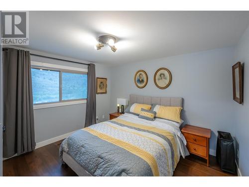 6521 Bellevue Drive, Oliver, BC - Indoor Photo Showing Bedroom