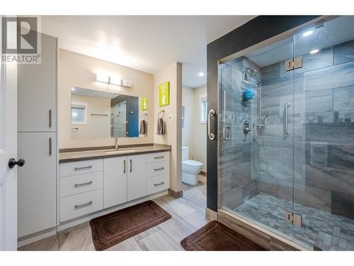 6521 Bellevue Drive, Oliver, BC - Indoor Photo Showing Bathroom