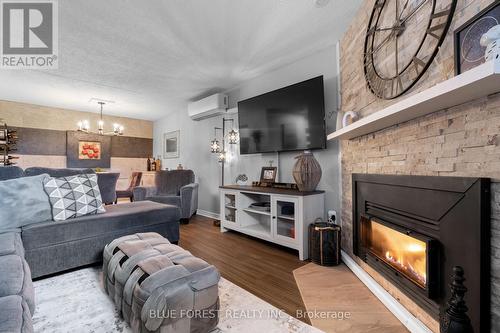 120 - 725 Deveron Crescent, London, ON - Indoor Photo Showing Living Room With Fireplace