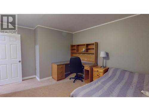 751 Fording Drive, Elkford, BC - Indoor Photo Showing Bedroom