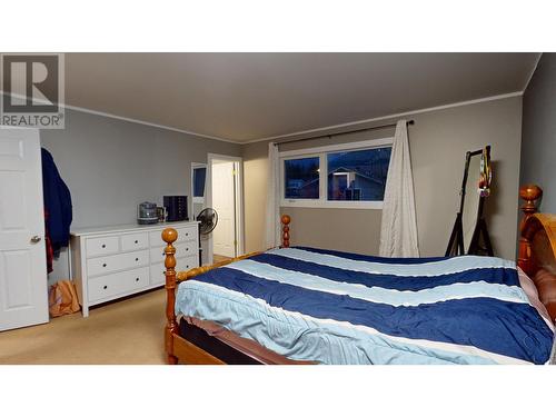 751 Fording Drive, Elkford, BC - Indoor Photo Showing Bedroom