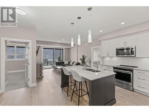 3475 Granite Close Unit# 208, Kelowna, BC - Indoor Photo Showing Kitchen With Double Sink With Upgraded Kitchen