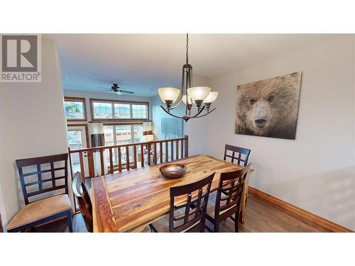 4840 Borrego Ridge Road Road Unit# 11, Radium Hot Springs, BC - Indoor Photo Showing Dining Room