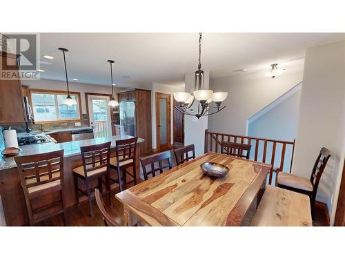 4840 Borrego Ridge Road Road Unit# 11, Radium Hot Springs, BC - Indoor Photo Showing Dining Room