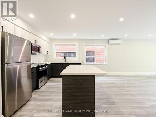 2 - 31 Frankdale Avenue, Toronto, ON - Indoor Photo Showing Kitchen With Upgraded Kitchen