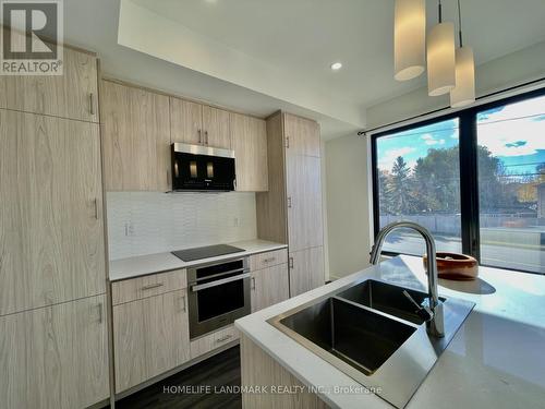 29 Rainwater Lane, Barrie, ON - Indoor Photo Showing Kitchen With Double Sink