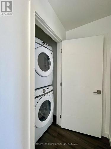 29 Rainwater Lane, Barrie, ON - Indoor Photo Showing Laundry Room