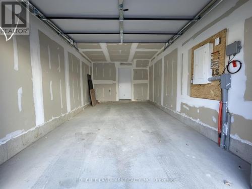 29 Rainwater Lane, Barrie, ON - Indoor Photo Showing Garage