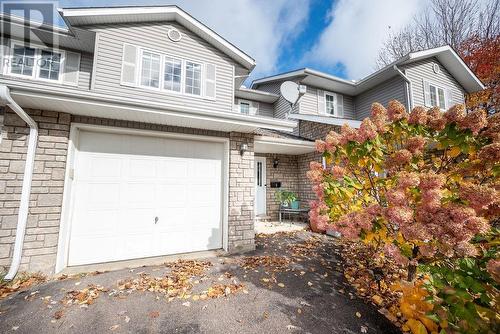 5 Vermont Meadows, Petawawa, ON - Outdoor