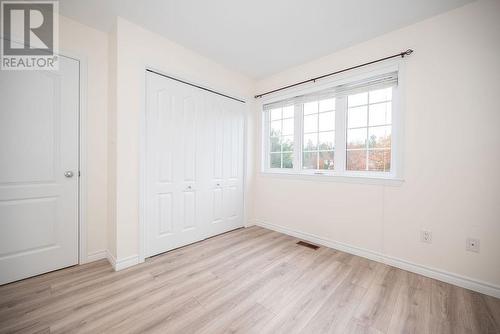 5 Vermont Meadows, Petawawa, ON - Indoor Photo Showing Other Room