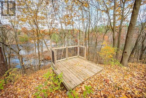 Lower tier deck. - 5 Vermont Meadows, Petawawa, ON - Outdoor