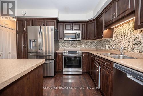 5 Vermont, Petawawa, ON - Indoor Photo Showing Kitchen With Double Sink