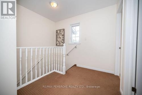 5 Vermont, Petawawa, ON - Indoor Photo Showing Other Room