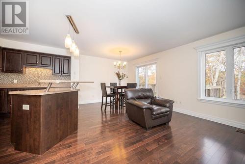 5 Vermont Meadows, Petawawa, ON - Indoor