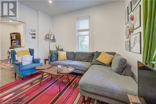 52 Henry Street, Kitchener, ON - Indoor Photo Showing Living Room