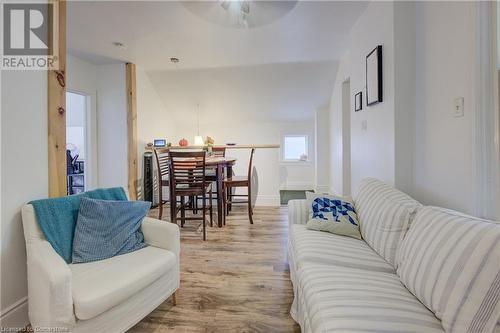 52 Henry Street, Kitchener, ON - Indoor Photo Showing Living Room