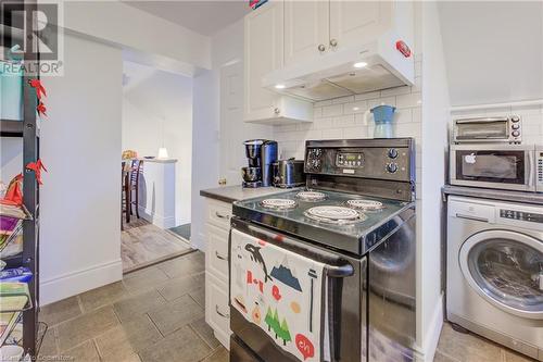 52 Henry Street, Kitchener, ON - Indoor Photo Showing Laundry Room