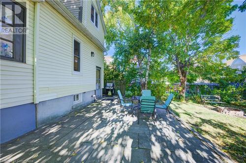 52 Henry Street, Kitchener, ON - Outdoor