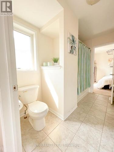 74 Aylesbury Drive, Brampton, ON - Indoor Photo Showing Bathroom