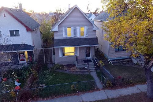 684 Agnes Street, Winnipeg, MB - Outdoor