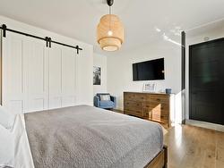 Master bedroom - 