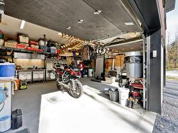 Garage - 