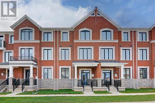 3070 Merrick Road, Oakville, ON - Outdoor With Facade