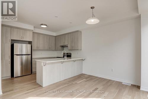 3070 Merrick Road, Oakville, ON - Indoor Photo Showing Kitchen