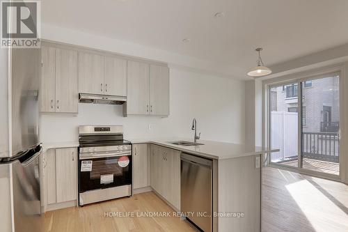 3070 Merrick Road, Oakville, ON - Indoor Photo Showing Kitchen