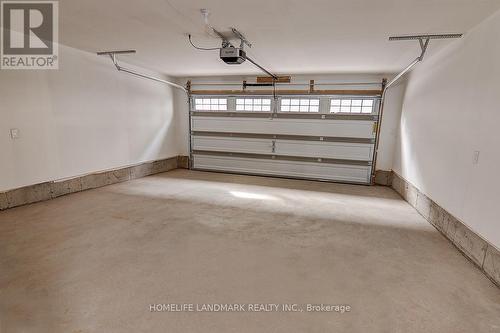 3070 Merrick Road, Oakville, ON - Indoor Photo Showing Garage