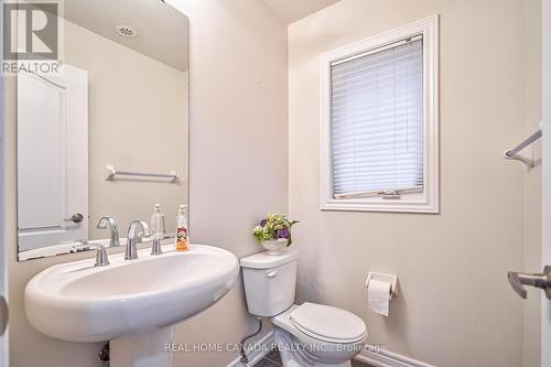 63 - 2435 Greenwich Drive, Oakville, ON - Indoor Photo Showing Bathroom