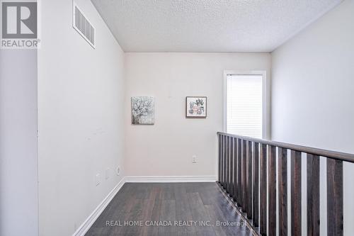 63 - 2435 Greenwich Drive, Oakville, ON - Indoor Photo Showing Other Room