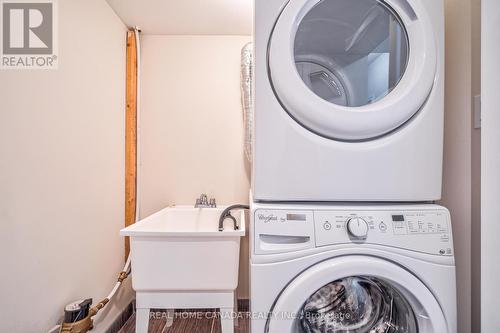 63 - 2435 Greenwich Drive, Oakville, ON - Indoor Photo Showing Laundry Room