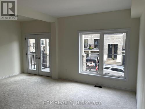 39 - 383 Dundas Street E, Hamilton, ON - Indoor Photo Showing Other Room