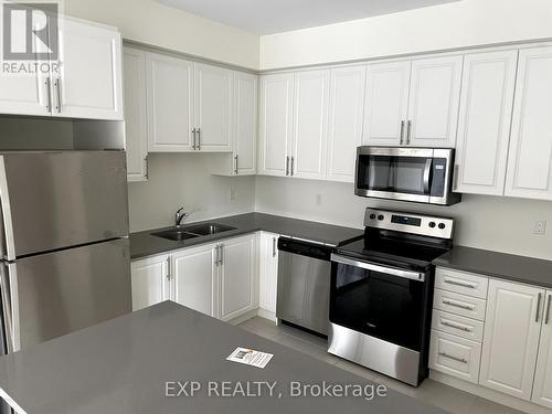 39 - 383 Dundas Street E, Hamilton, ON - Indoor Photo Showing Kitchen With Stainless Steel Kitchen With Double Sink