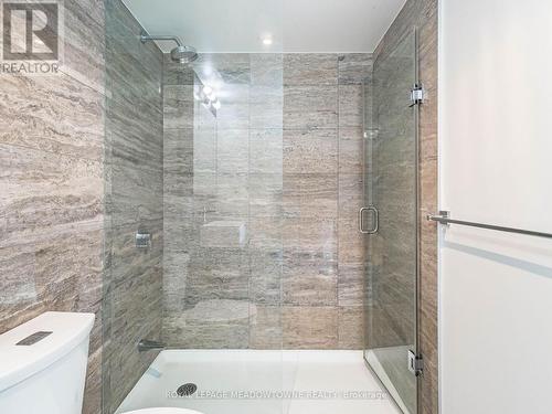 305 - 10 Capreol Street, Toronto, ON - Indoor Photo Showing Bathroom