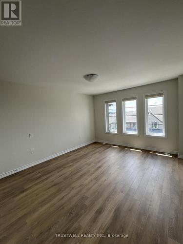 23 Verbena Street, East Gwillimbury, ON - Indoor Photo Showing Other Room