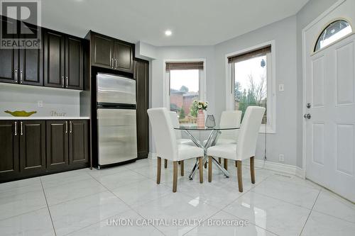 57 Belvedere Crescent, Richmond Hill, ON - Indoor Photo Showing Dining Room