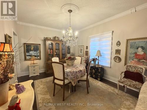 2 - 3 Larkdale Terrace, Brampton, ON - Indoor Photo Showing Dining Room