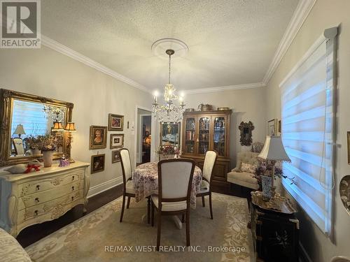 2 - 3 Larkdale Terrace, Brampton, ON - Indoor Photo Showing Dining Room