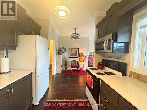 2 - 3 Larkdale Terrace, Brampton, ON - Indoor Photo Showing Kitchen