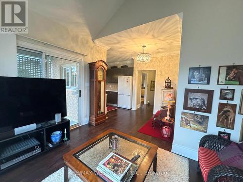 2 - 3 Larkdale Terrace, Brampton, ON - Indoor Photo Showing Living Room