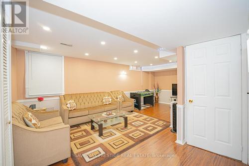 3887 Rippleton Lane, Mississauga, ON - Indoor