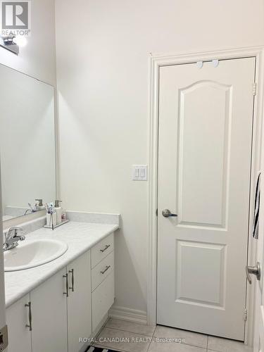 42 Granite Ridge Trail N, Hamilton, ON - Indoor Photo Showing Bathroom