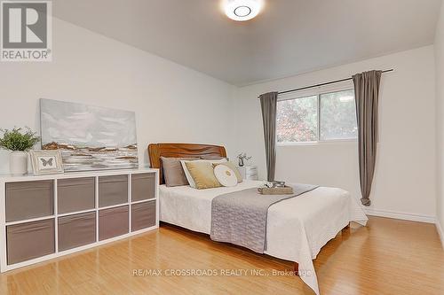 32 - 15 Brimwood Boulevard, Toronto, ON - Indoor Photo Showing Bedroom