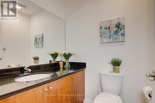 32 - 15 Brimwood Boulevard, Toronto, ON - Indoor Photo Showing Bathroom